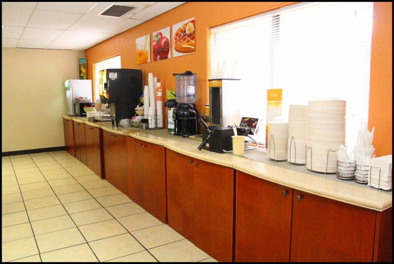 Ramada By Wyndham Tucson Airport Ξενοδοχείο Drexel Heights Εξωτερικό φωτογραφία